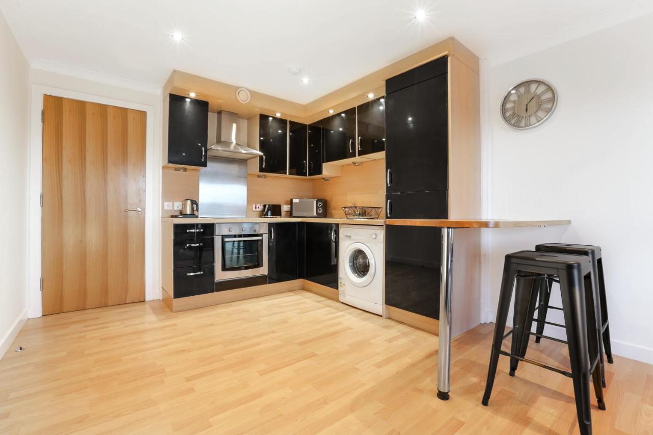 วีเคเอ็ม อพาร์ตเมนต์ Apartment กลาสโกว์ ภายนอก รูปภาพ