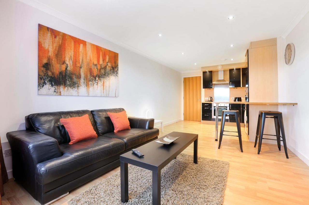 วีเคเอ็ม อพาร์ตเมนต์ Apartment กลาสโกว์ ภายนอก รูปภาพ
